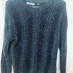 Orvis Dark Blue Textured Sweater💙